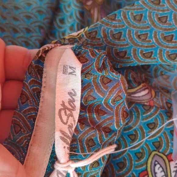 Vanilla Star Green paisley semi-sheer tunic, beaded - Picture 5 of 9